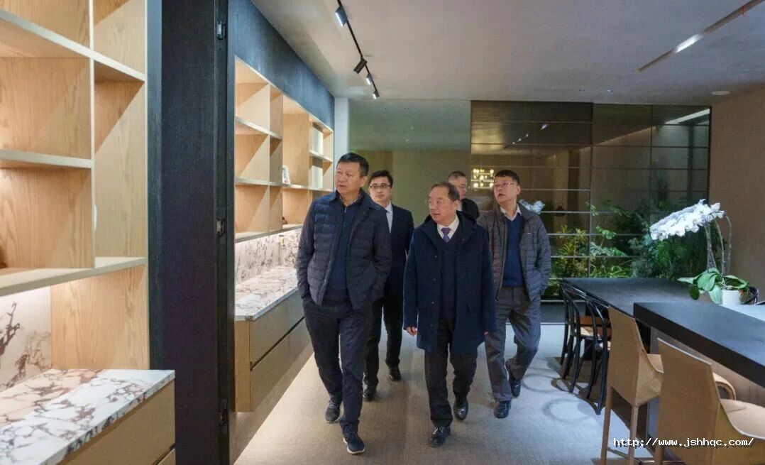 1768009335972690C16C.jpg 860210106.jpg